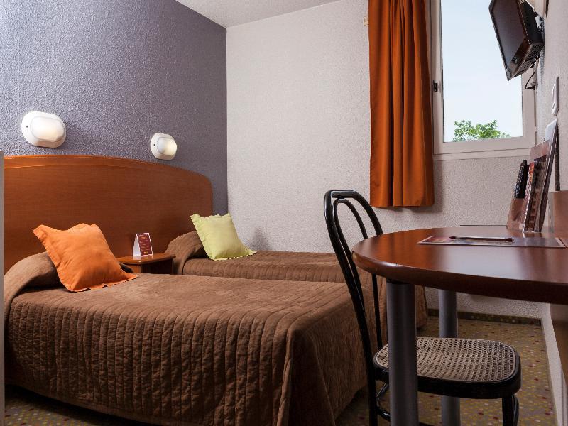 Brit Hotel Essentiel Tours Nord Exterior foto