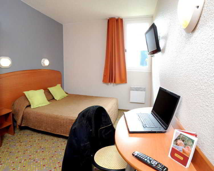 Brit Hotel Essentiel Tours Nord Exterior foto